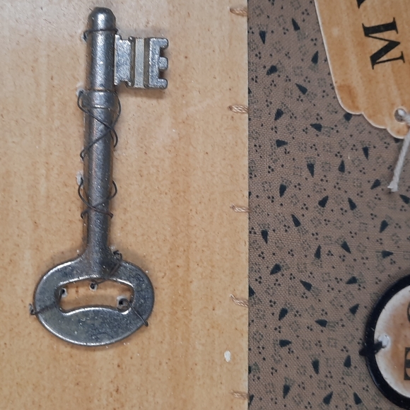 Picture Wall Art Key To My Heart Buttons Primitive Handmade Home Decoration - Picture 2 of 10